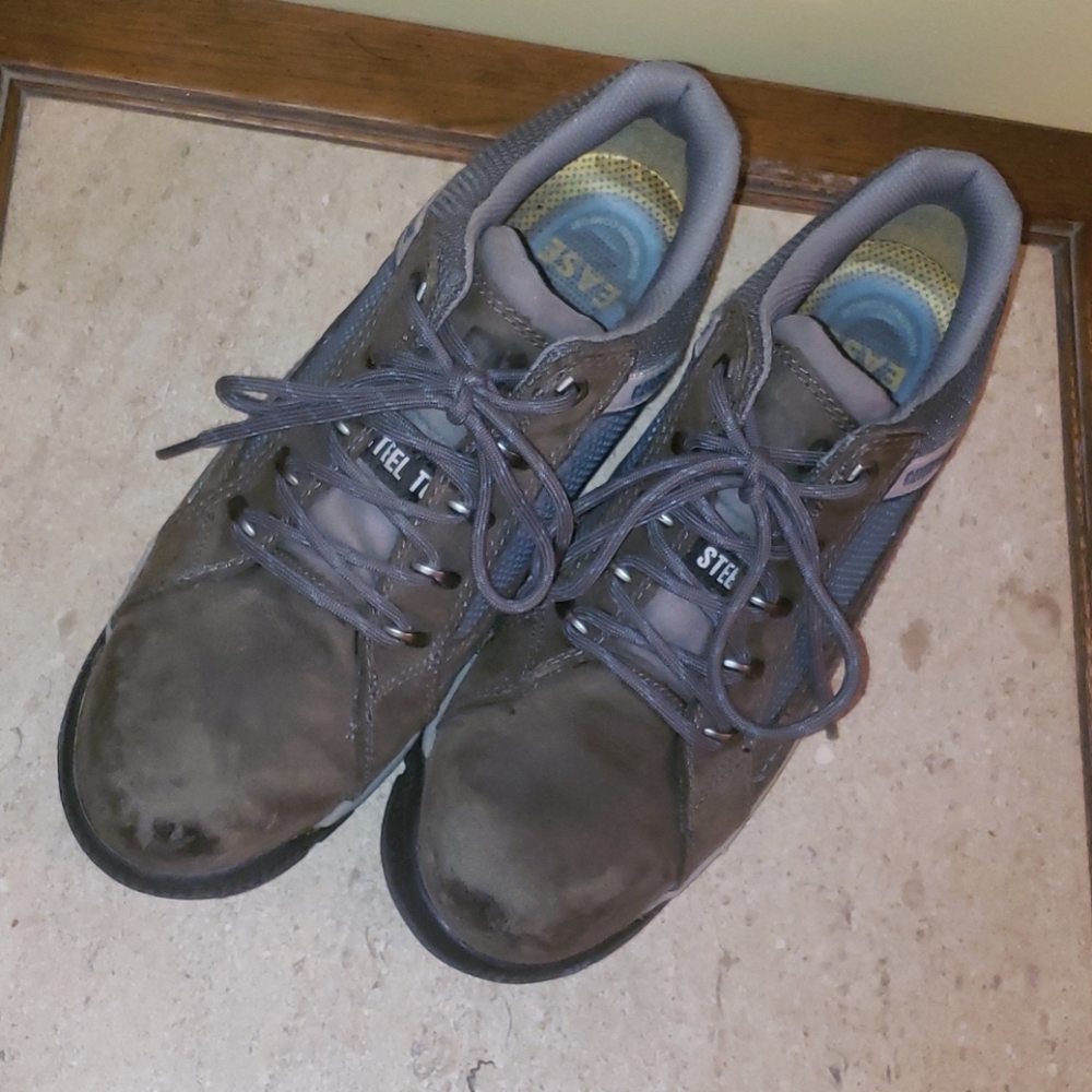 Caterpillar women's steel toe work shoes